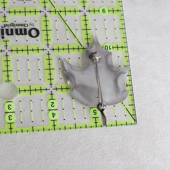 Vintage Stuart Nye Sterling Silver 925 Maple Leaf Brooch Handwrought USA - Picture 6 of 6